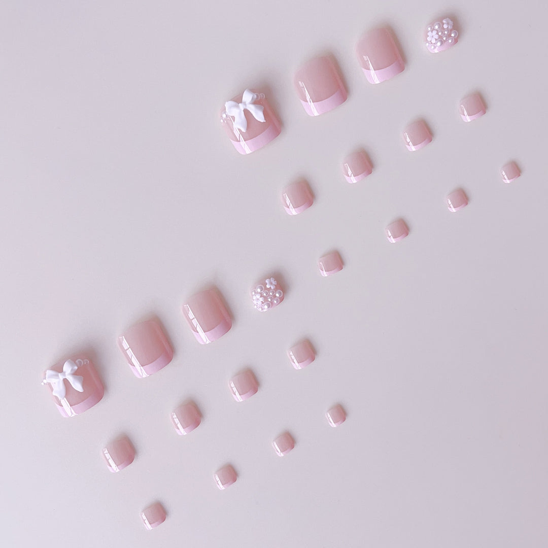 Nail art set with cute 3D bows and pearl embellishments Kalsten