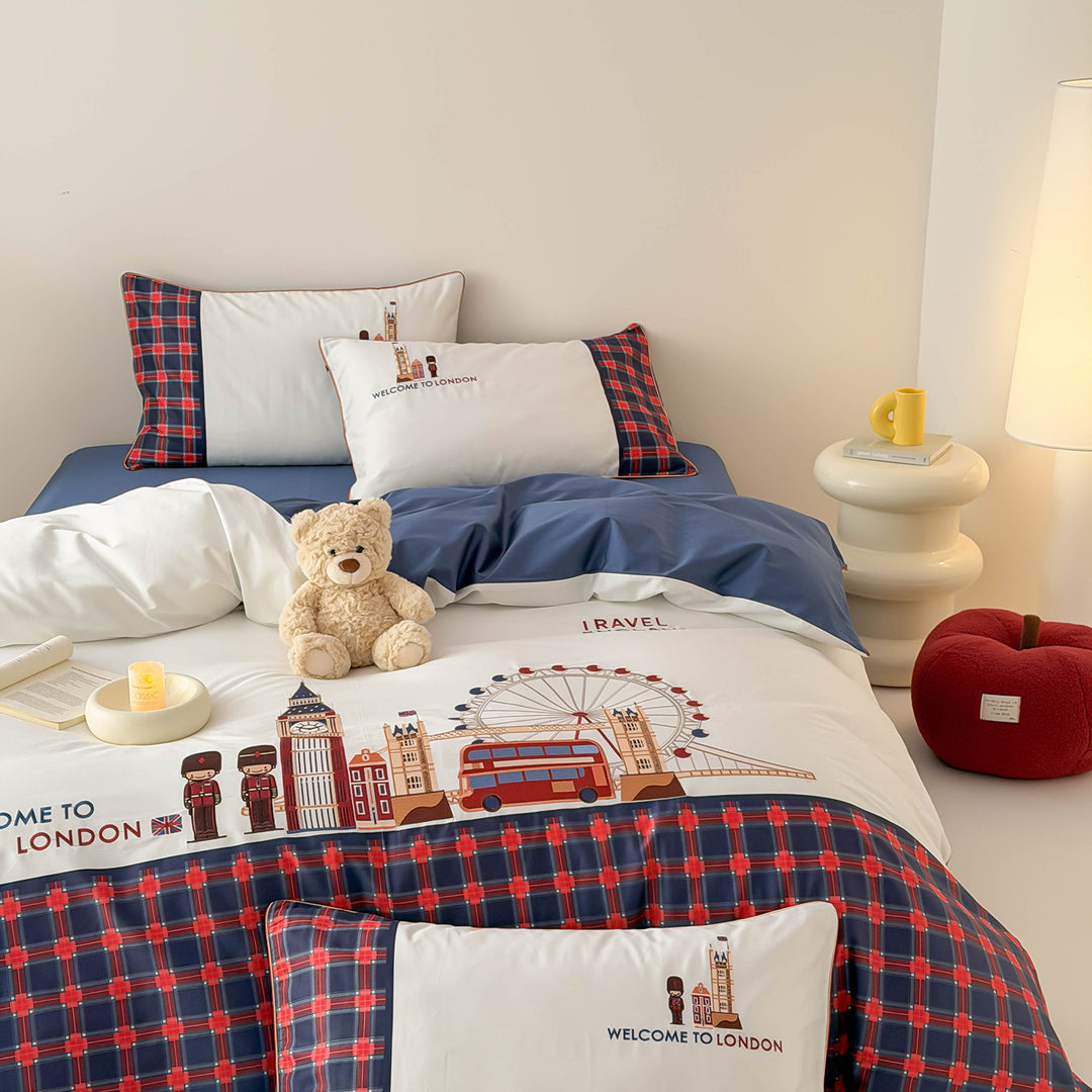 Bedding set in London motif made of cotton satin with check patchwork and embroidered skyline icons Kalsten