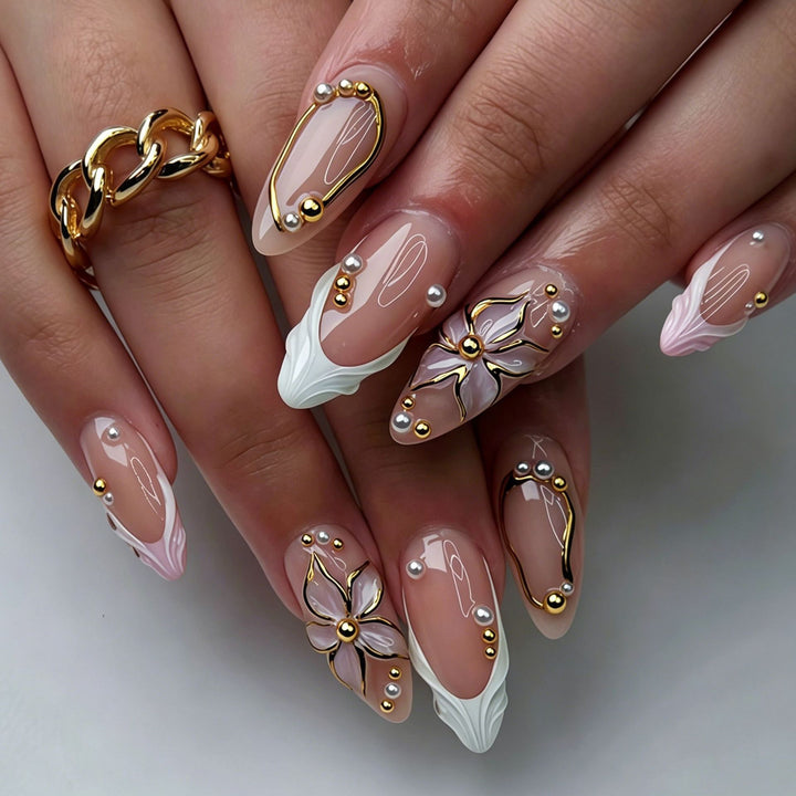 Elegant Artificial Nail Tips with Gold Accents Kalsten