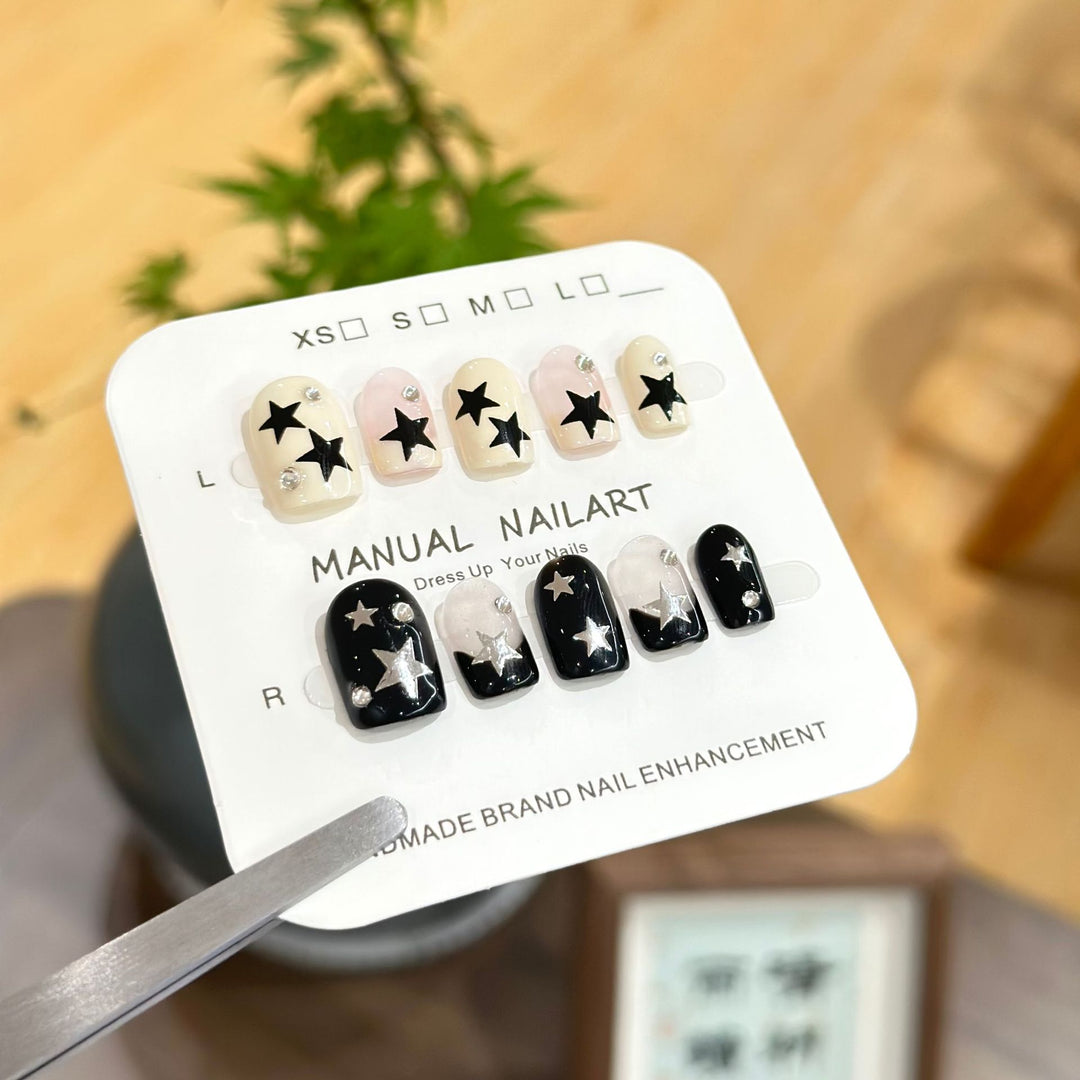 Decorative Star-Embellished Press-On Nail Set