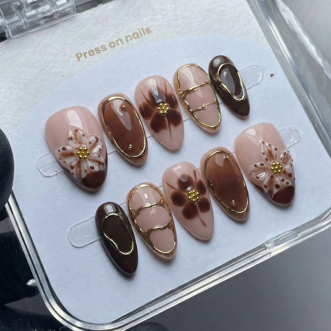 Artistic Floral Decorated Press-On Nail Set Kalsten