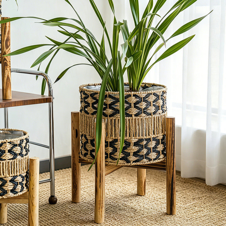 High-quality plant pot with stand Kalsten