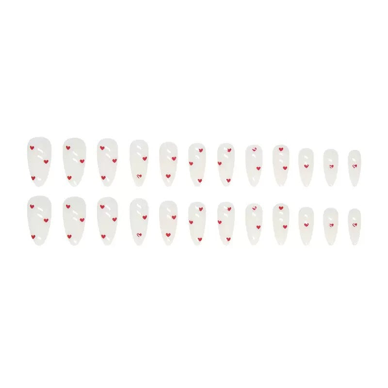 Nail set with playful heart design and elegant finish Kalsten