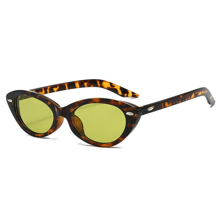 Vintage-Inspired Cat-Eye Sunglasses Kalsten