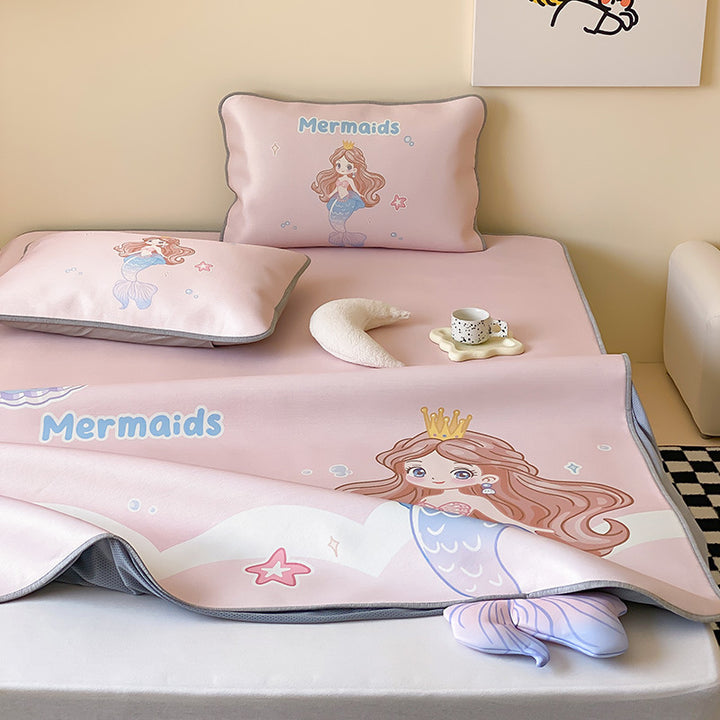 Children's tension cover with anti-slip, cartoon breakfast print, and 3D boot applications