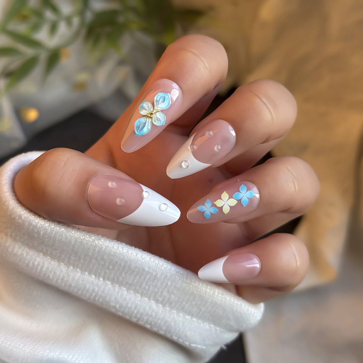 Decorative Floral Press-On Nail Art Set Kalsten