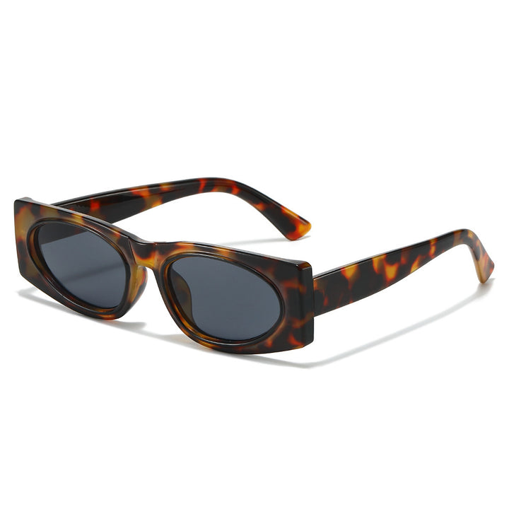 Retro-Inspired Wide-Frame Sunglasses Kalsten