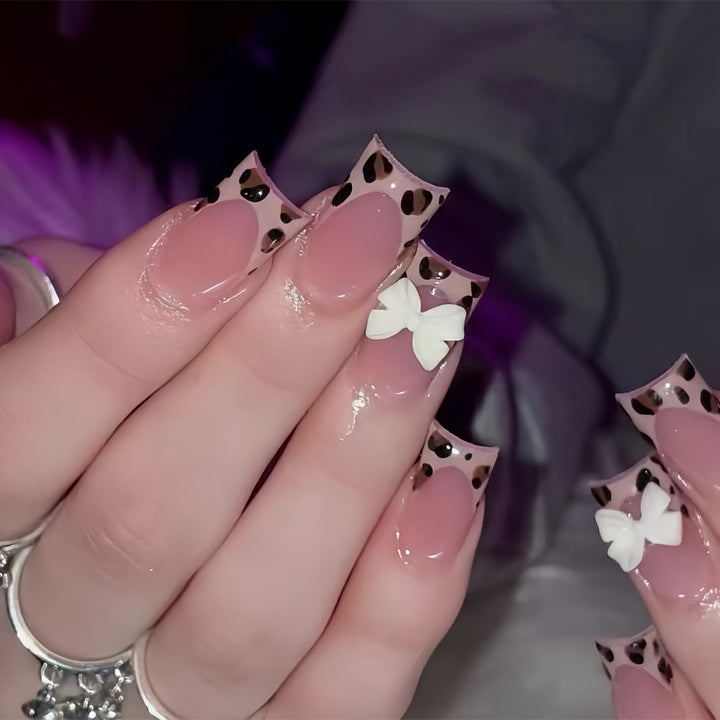 Artistic Leopard Print Press-On Nail Design Kalsten