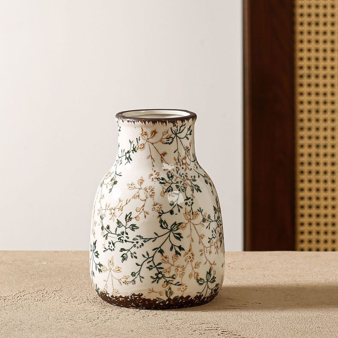 Elegant and artistically decorated ceramic vase Kalsten