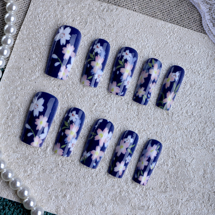 Artificial Nails in Floral Design Kalsten