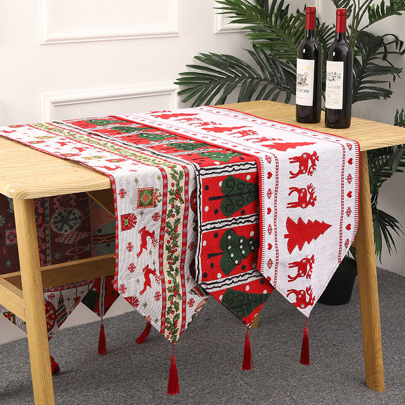 Christmas table runner with reindeer motif Kalsten