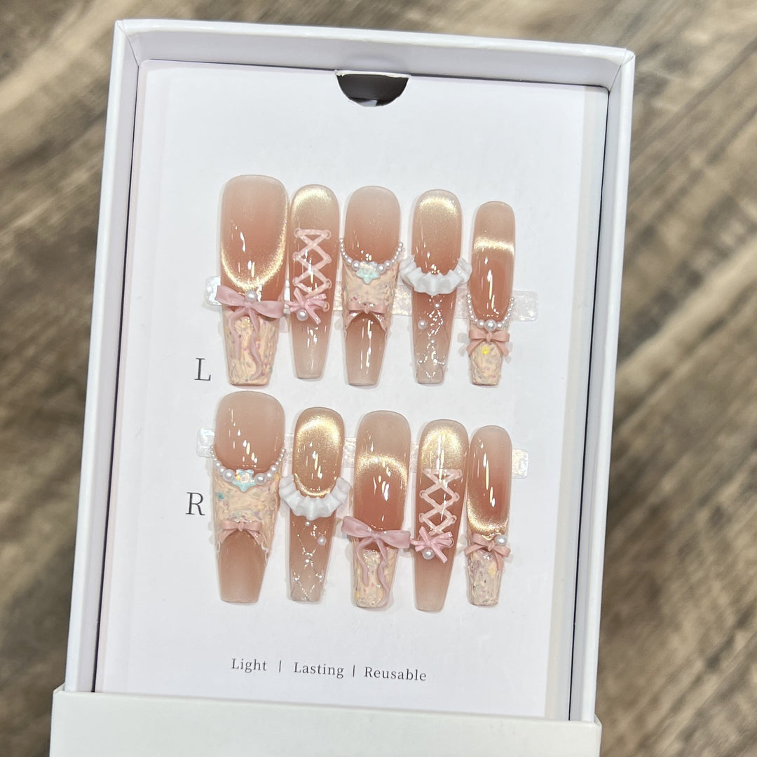 Artistic Press-On Nail Art Set with Unique Decorative Elements Kalsten