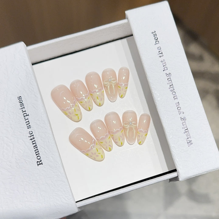 Artificial nails with romantic floral designs Kalsten