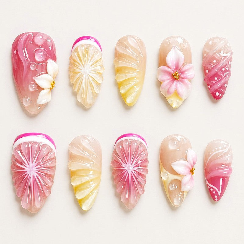 Artificial nail set with elegant floral details and glitter effects Kalsten