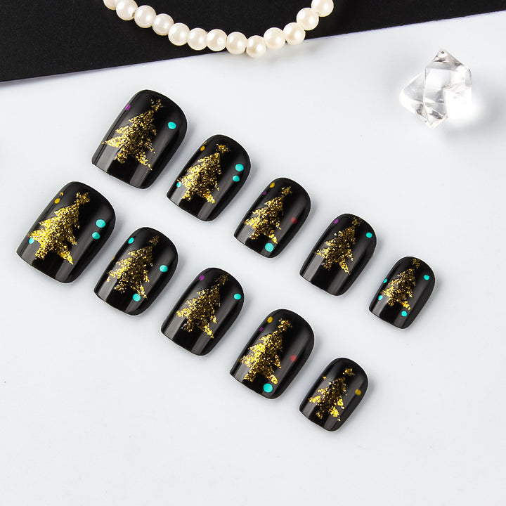 Holiday-Themed Press-On Nail Art Kalsten