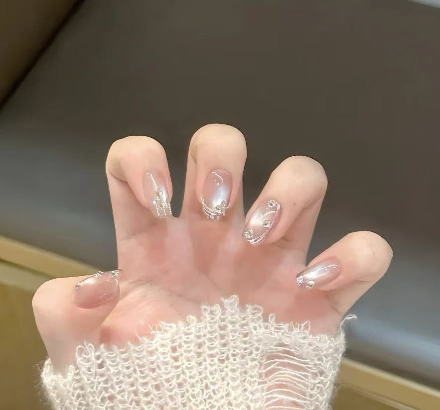 Artificial nails with glamorous rhinestone design Kalsten