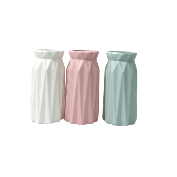 Elegant Geometric Vase Kalsten
