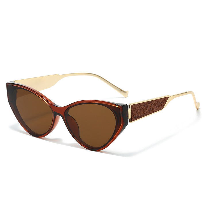 Chic Cat-Eye Sunglasses with Unique Detailing Kalsten