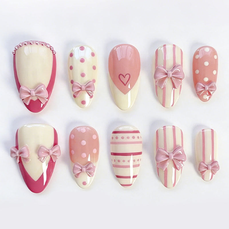 Nail art set with romantic bow and heart motifs Kalsten