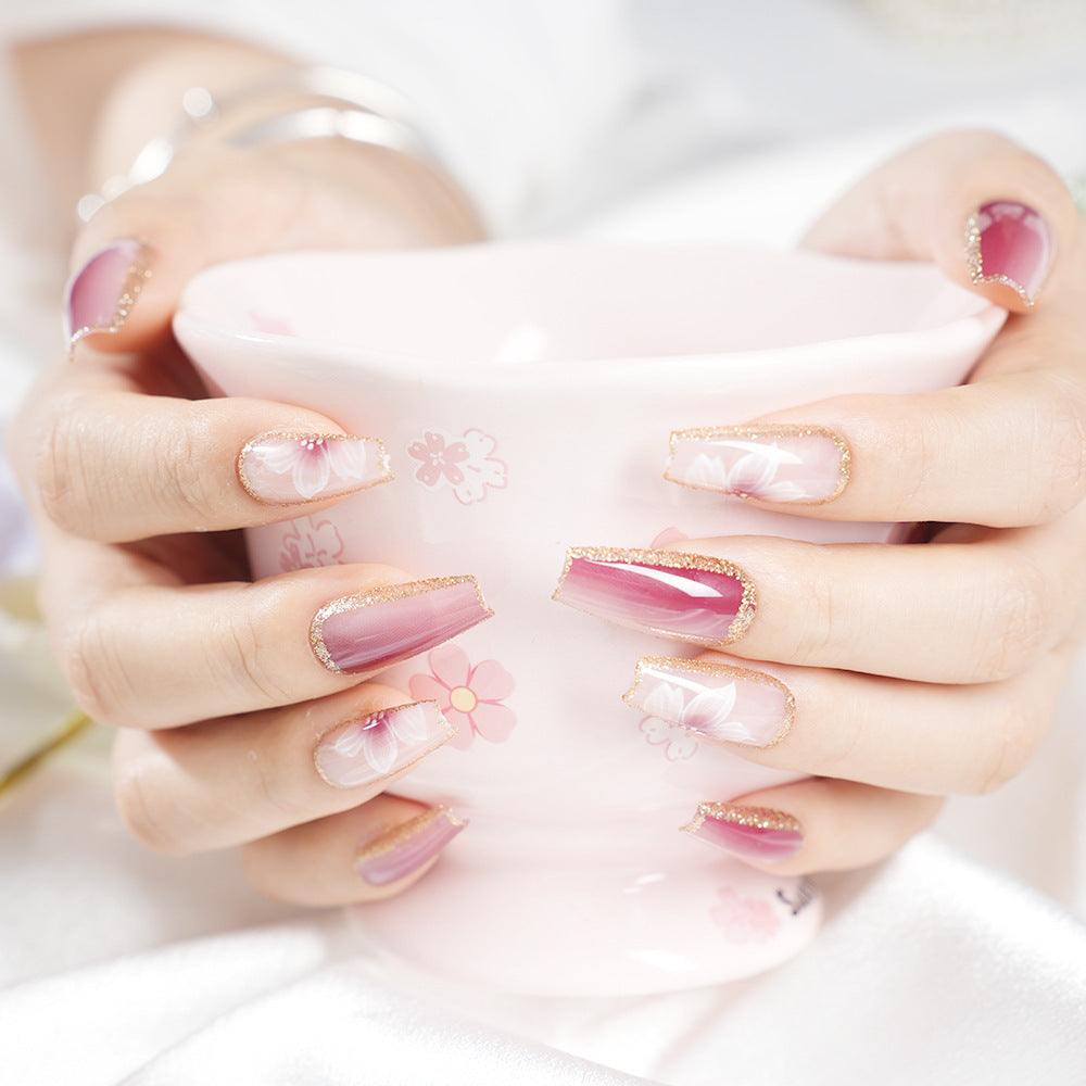 Elegant Nail Art Kalsten
