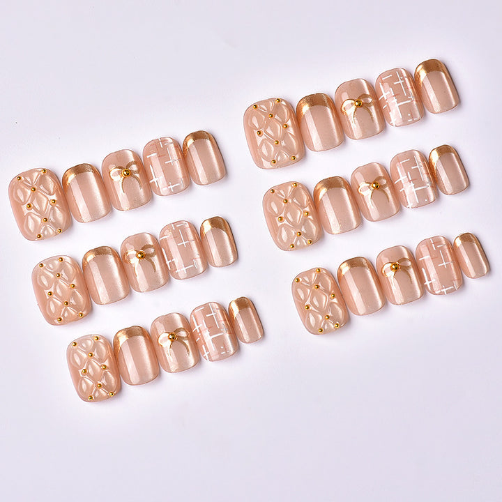Decorative Gold-Accent Press-On Nail Art Set Kalsten