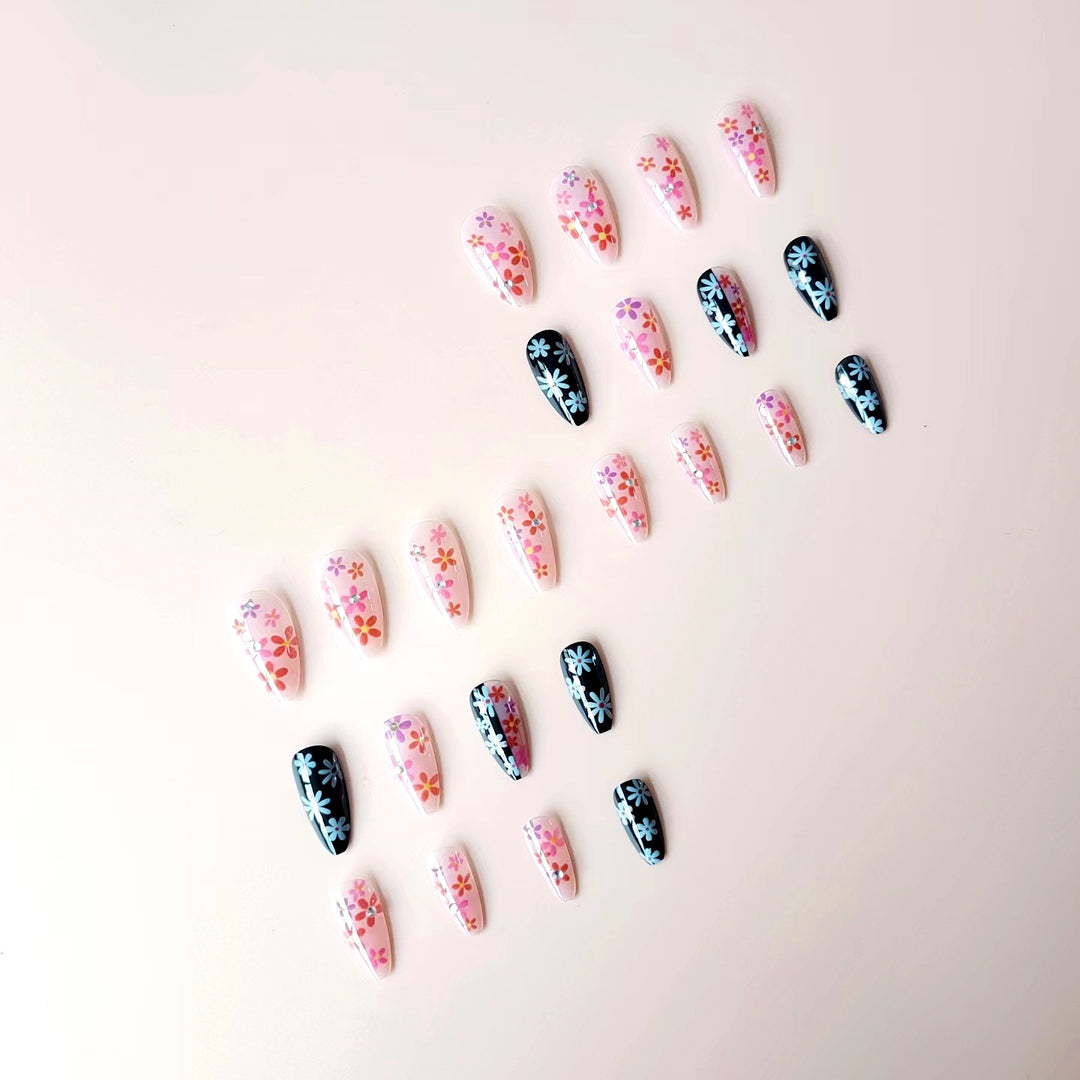 Artificial nail set with floral 3D embellishments and glitter accents Kalsten