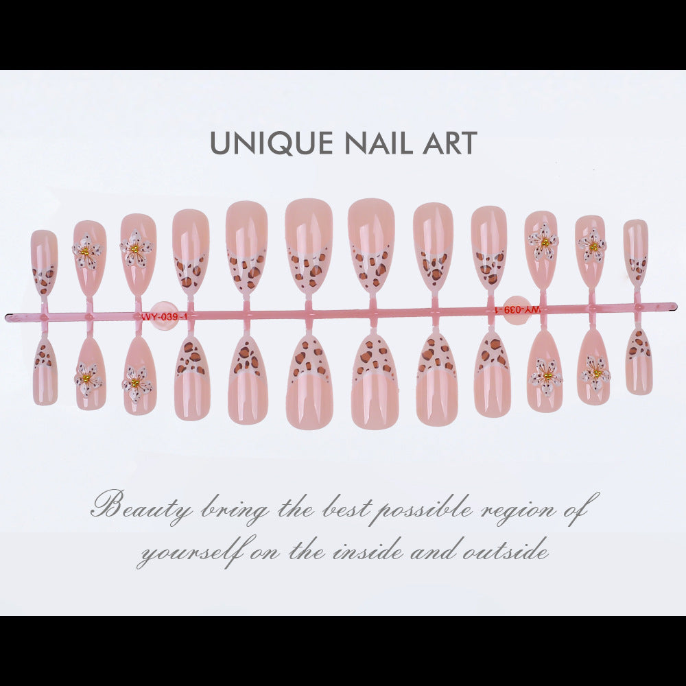 Artistic Floral-Embossed Press-On Nails Kalsten