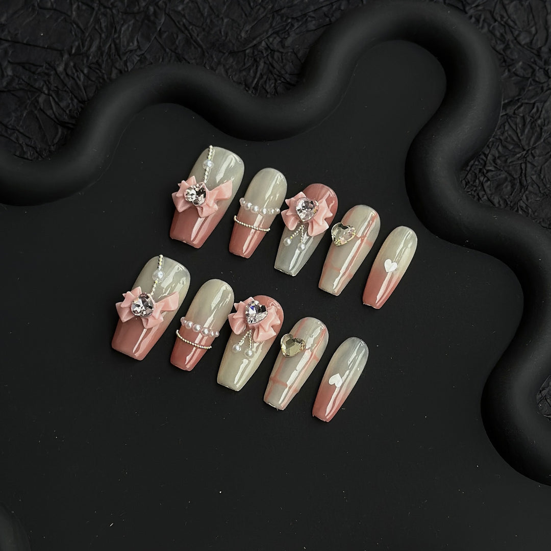 Artistic Floral-Embellished Press-On Nails