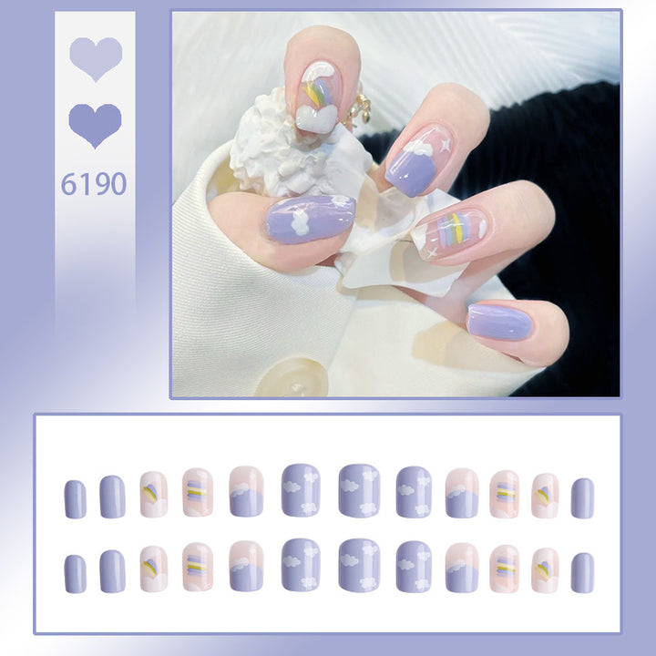 Minimalist Press-On Nail Art