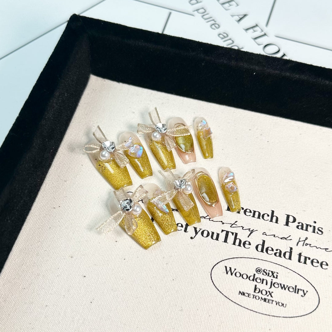 Glamorous Rhinestone and Glitter Press-On Nail Set