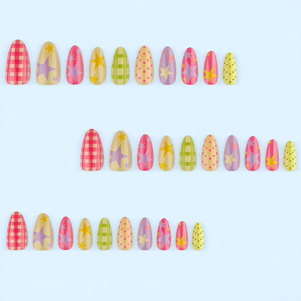 Creative artificial nails in playful star design Kalsten