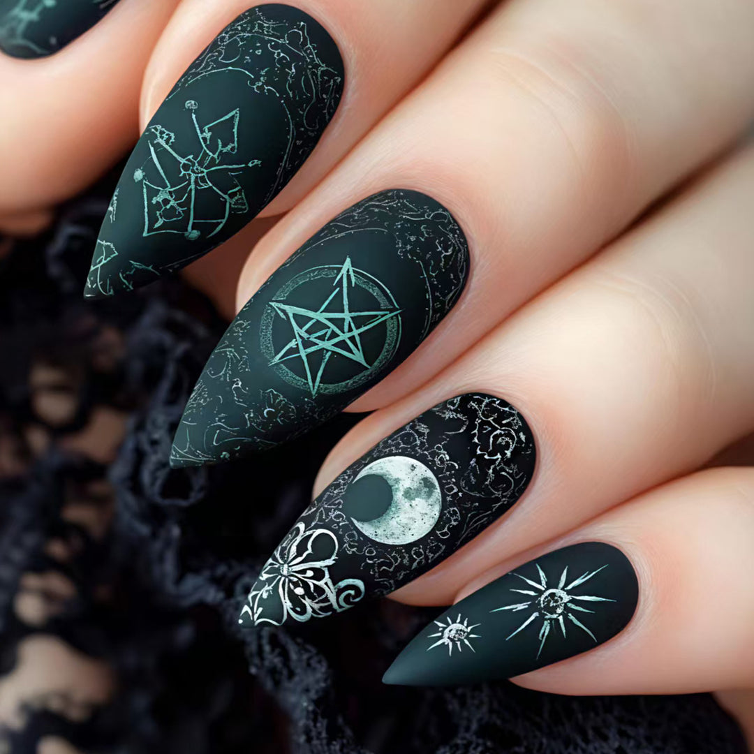 Creative and Mystical Art Nails Kalsten