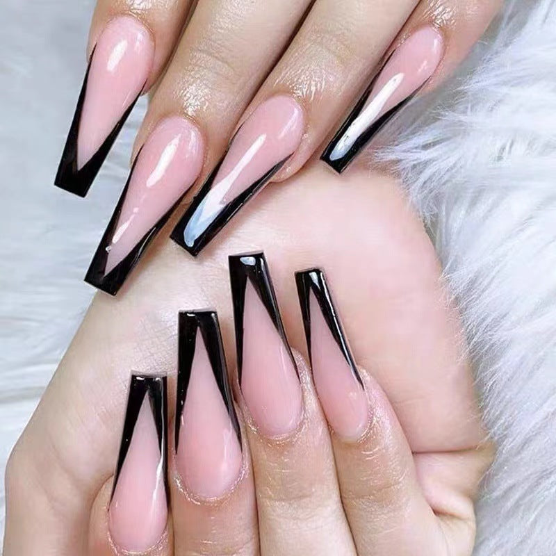 Artificial nail set with elegant stiletto design and glossy accents Kalsten