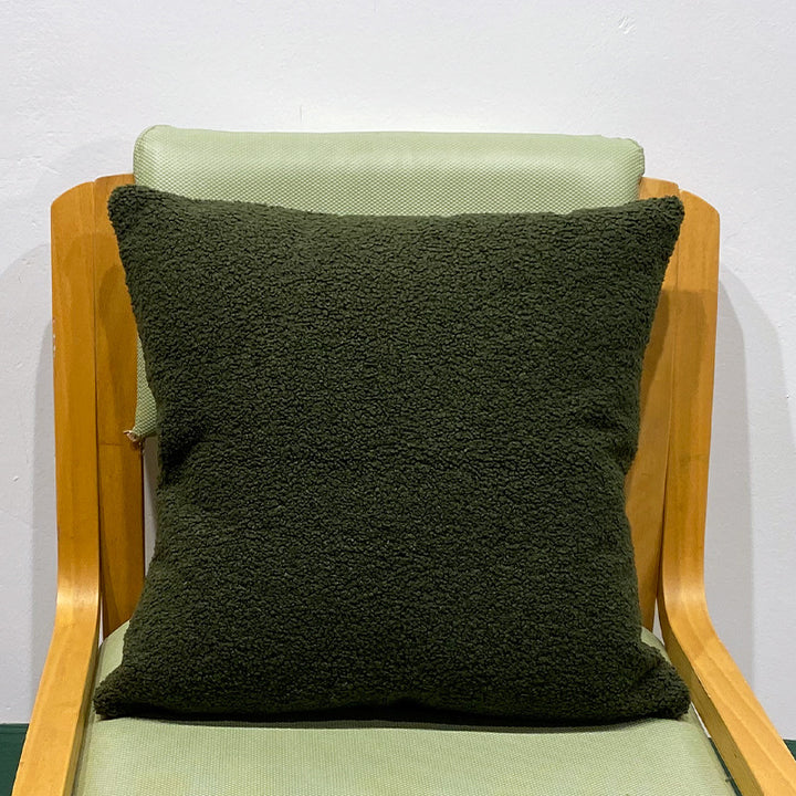 Cuddle cushion with teddy fleece cover and soft polyester filling Kalsten