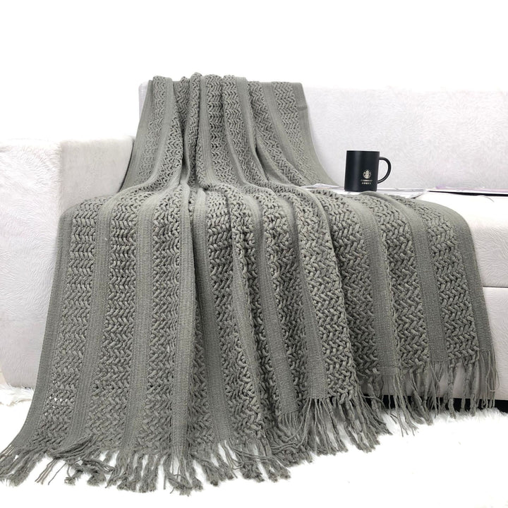Decorative Throw Blanket Kalsten