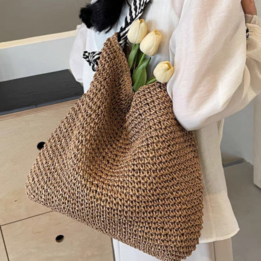 Trendy Macramé Tote with Playful Details Kalsten
