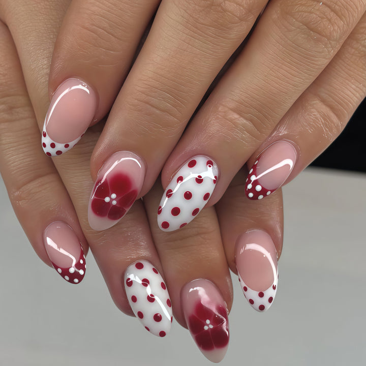 Playful retro style artificial nails Kalsten