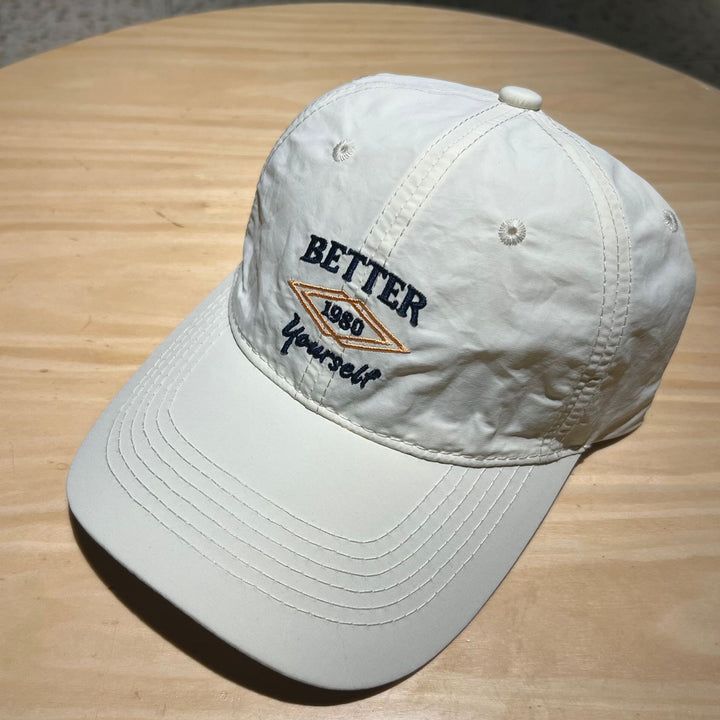 Stylish and Lightweight Adjustable Cap