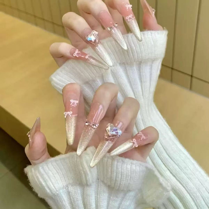Glamorous artificial nail tips with elegant decorations Kalsten