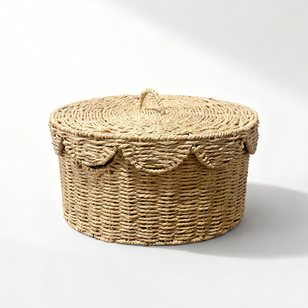 Rustic storage basket with lid Kalsten