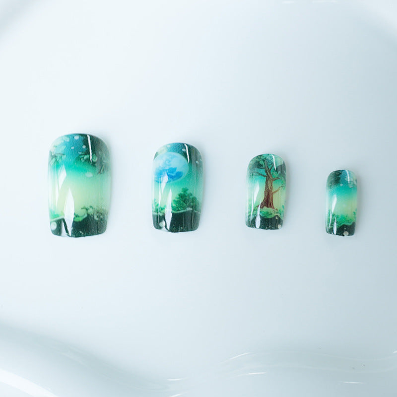 Nature-Inspired Nail Art Kalsten