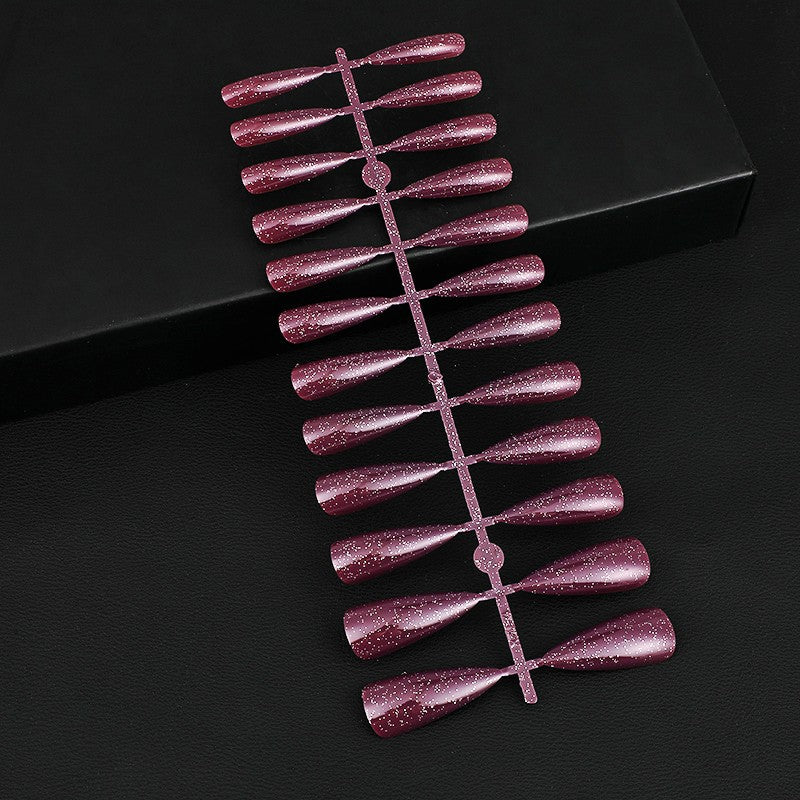Glittering artificial nails in elegant design Kalsten