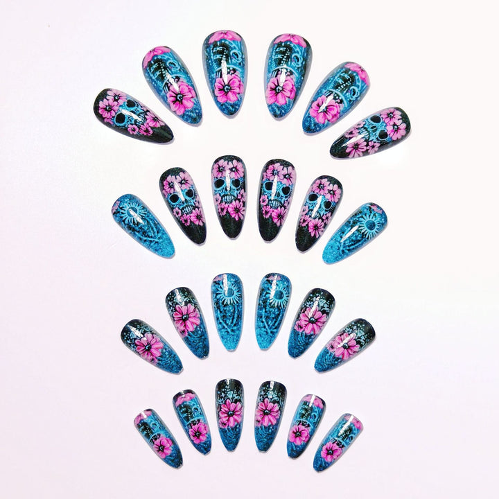 Artificial nails with Lifelike Skull Design and Floral Accents Kalsten