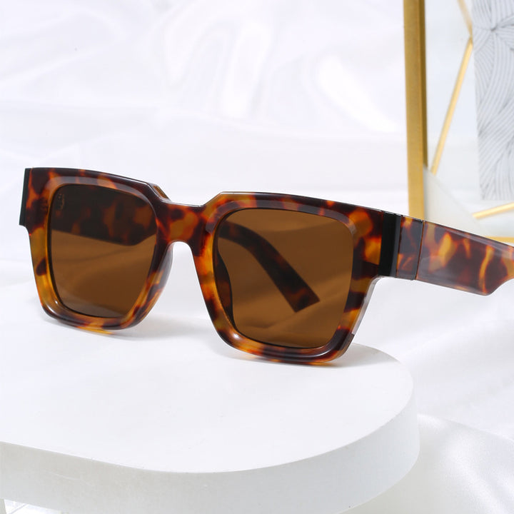 Ladies stylish square sunglasses with polarized lenses Kalsten