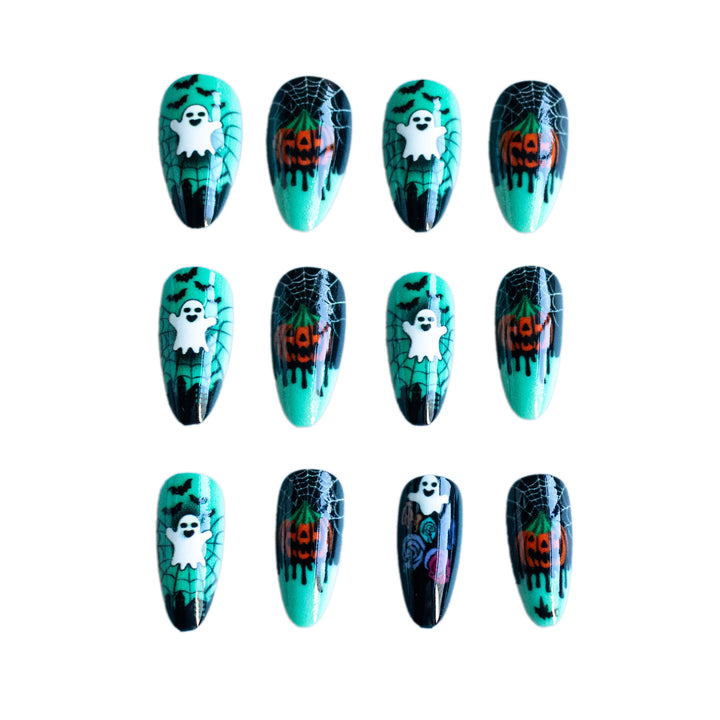 Halloween-Themed Press-On Nail Art Kalsten