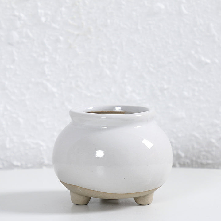 Contemporary Curved Ceramic Vase Kalsten