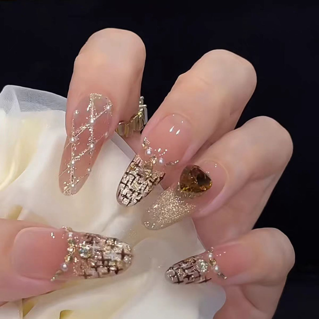 Glittering Artistic Press-On Nail Design Kalsten