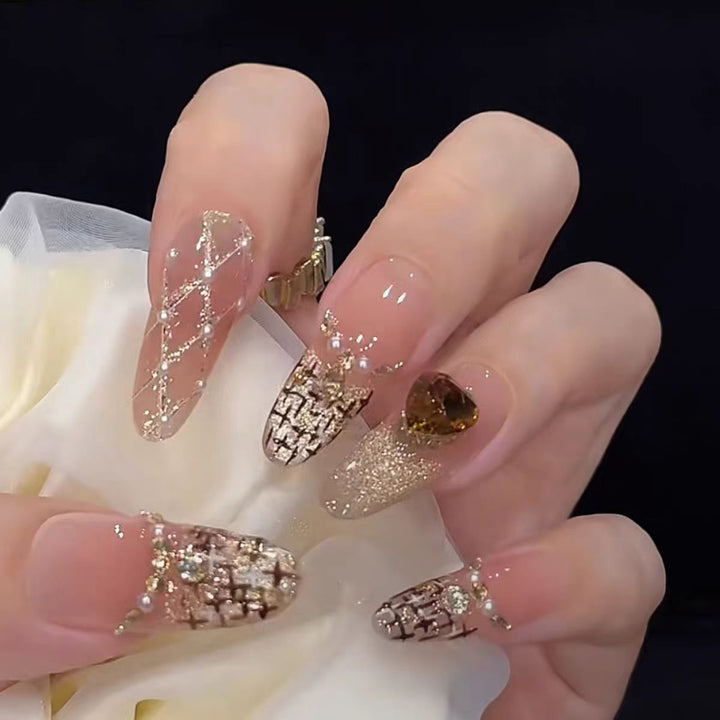 Glittering Artistic Press-On Nail Design Kalsten