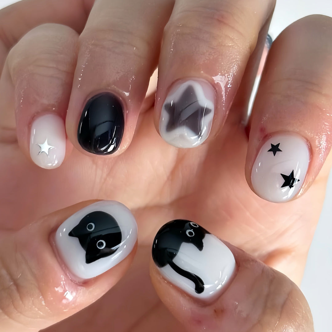 Playful Cat and Star-Themed Press-On Nail Art Extensions Kalsten