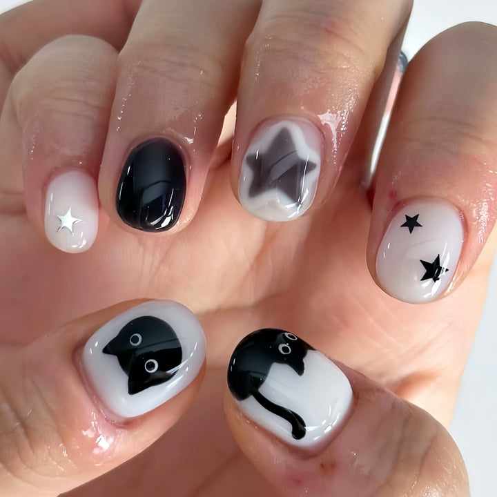 Playful Cat and Star-Themed Press-On Nail Art Extensions Kalsten